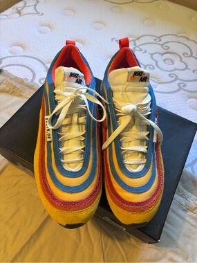 Nike Multicolor Layered Wave Sneakers - Yellow/Blue/Red